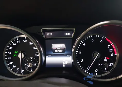 2015 Mercedes-Benz Ml 350 4Matic z USA, uszkodzony, nr VIN 4JGDA5HBXFA544571